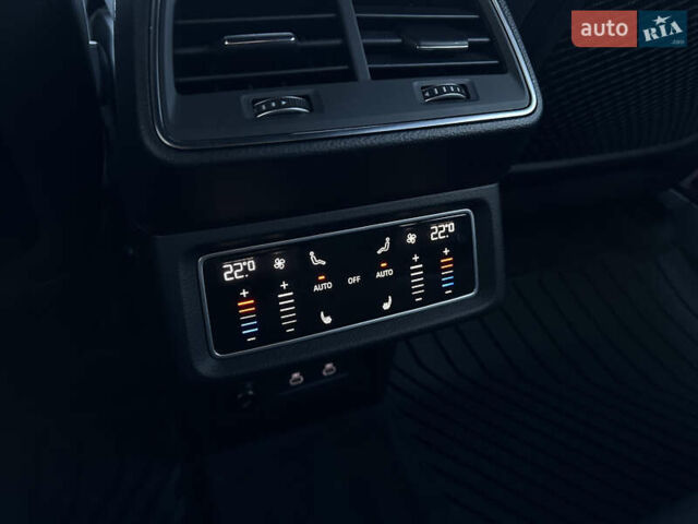 Сірий Ауді Q8 e-tron, об'ємом двигуна 0 л та пробігом 41 тис. км за 64000 $, фото 22 на Automoto.ua