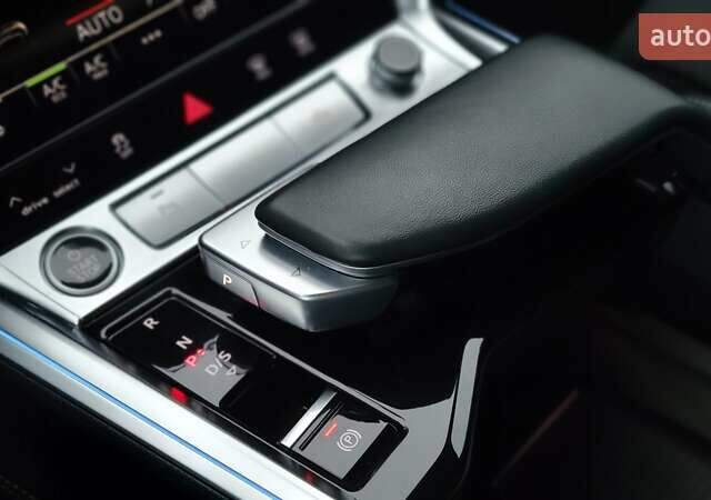 Сірий Ауді Q8 e-tron, об'ємом двигуна 0 л та пробігом 34 тис. км за 65000 $, фото 52 на Automoto.ua