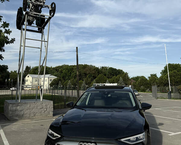 Сірий Ауді Q8 e-tron, об'ємом двигуна 0 л та пробігом 25 тис. км за 54000 $, фото 3 на Automoto.ua