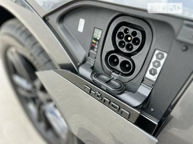 Сірий Ауді Q8 e-tron, об'ємом двигуна 0 л та пробігом 9 тис. км за 67000 $, фото 49 на Automoto.ua