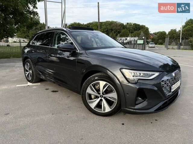 Сірий Ауді Q8 e-tron, об'ємом двигуна 0 л та пробігом 25 тис. км за 54000 $, фото 50 на Automoto.ua