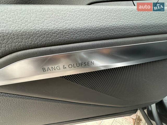 Сірий Ауді Q8 e-tron, об'ємом двигуна 0 л та пробігом 16 тис. км за 47500 $, фото 37 на Automoto.ua