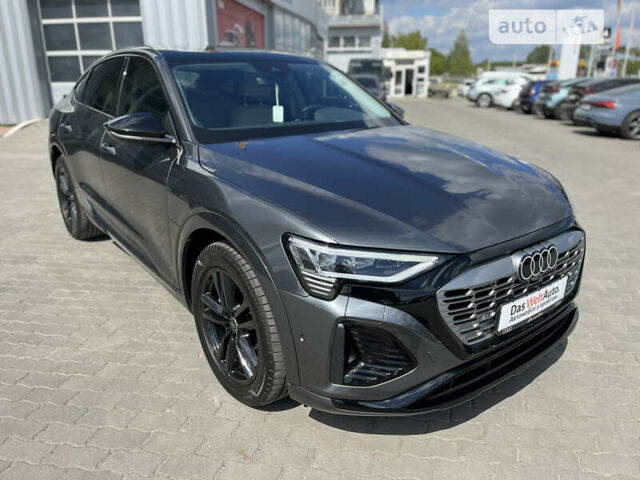 Сірий Ауді Q8 e-tron, об'ємом двигуна 0 л та пробігом 9 тис. км за 67000 $, фото 6 на Automoto.ua