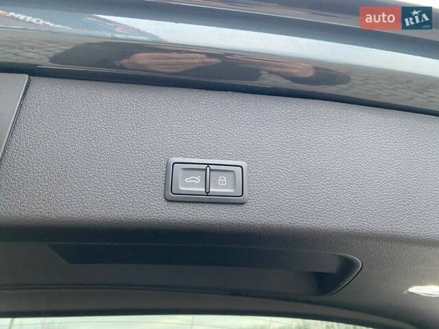 Сірий Ауді Q8 e-tron, об'ємом двигуна 0 л та пробігом 31 тис. км за 42300 $, фото 27 на Automoto.ua