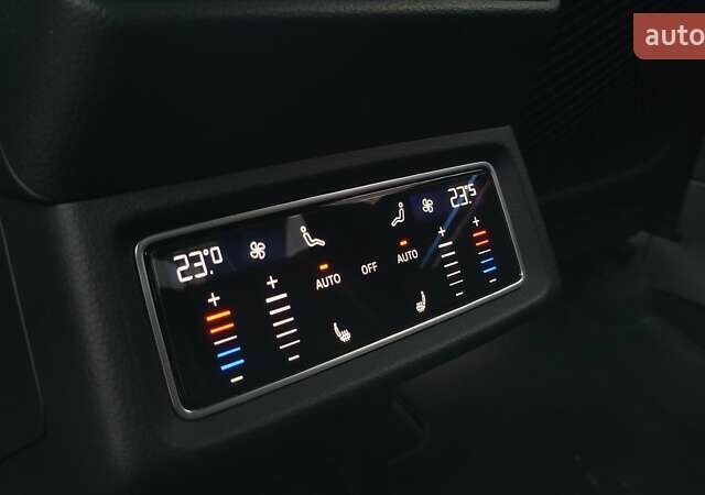 Сірий Ауді Q8 e-tron, об'ємом двигуна 0 л та пробігом 34 тис. км за 65000 $, фото 29 на Automoto.ua