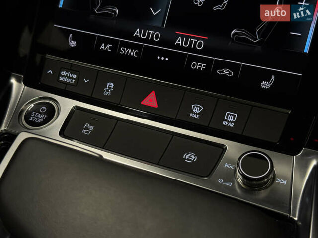 Серый Ауди Q8 e-tron, объемом двигателя 0 л и пробегом 24 тыс. км за 48989 $, фото 21 на Automoto.ua