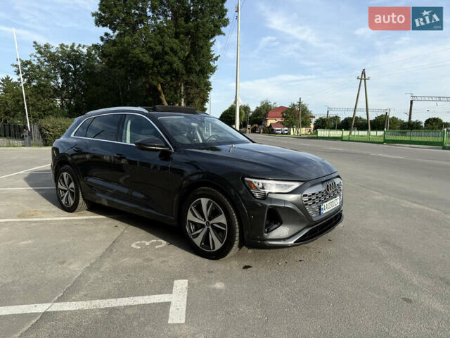 Сірий Ауді Q8 e-tron, об'ємом двигуна 0 л та пробігом 25 тис. км за 54000 $, фото 6 на Automoto.ua
