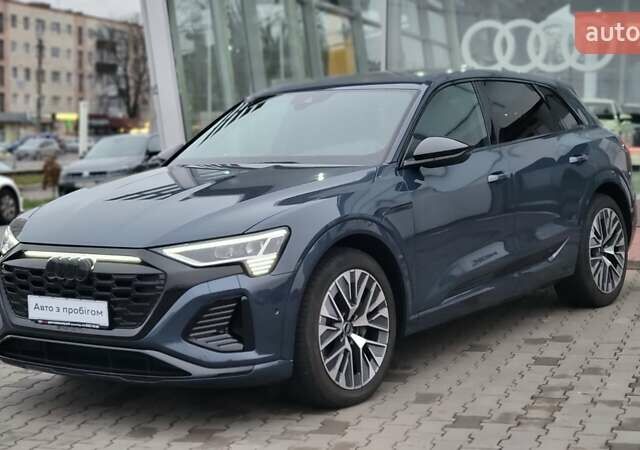 Сірий Ауді Q8 e-tron, об'ємом двигуна 0 л та пробігом 21 тис. км за 48500 $, фото 7 на Automoto.ua