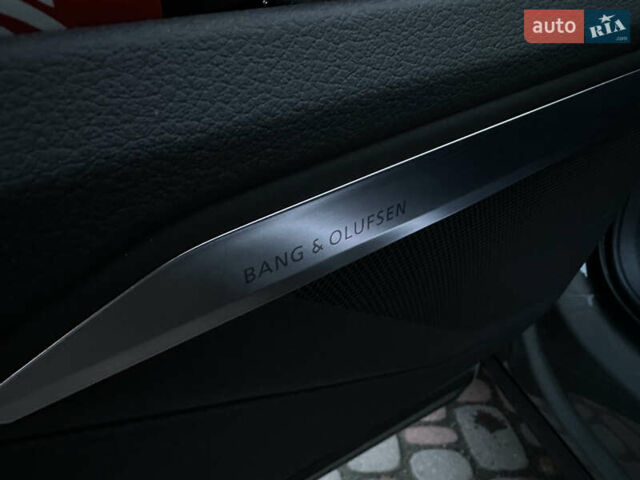 Сірий Ауді Q8 e-tron, об'ємом двигуна 0 л та пробігом 41 тис. км за 64000 $, фото 33 на Automoto.ua