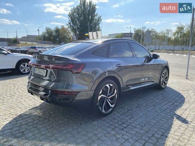 Серый Ауди Q8 e-tron, объемом двигателя 0 л и пробегом 35 тыс. км за 69900 $, фото 12 на Automoto.ua