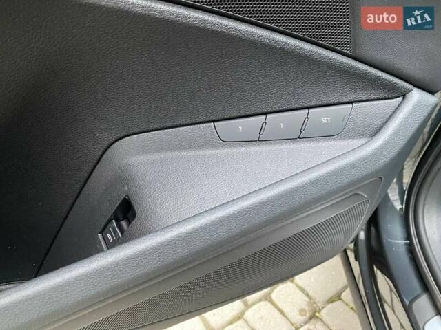 Сірий Ауді Q8 e-tron, об'ємом двигуна 0 л та пробігом 31 тис. км за 42300 $, фото 12 на Automoto.ua