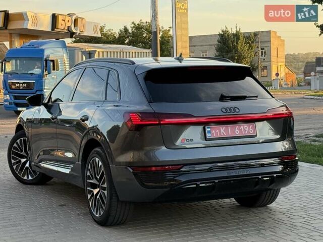 Серый Ауди Q8 e-tron, объемом двигателя 0 л и пробегом 15 тыс. км за 56500 $, фото 76 на Automoto.ua