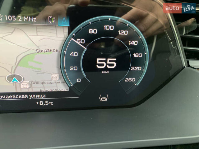 Сірий Ауді Q8 e-tron, об'ємом двигуна 0 л та пробігом 1 тис. км за 65500 $, фото 22 на Automoto.ua