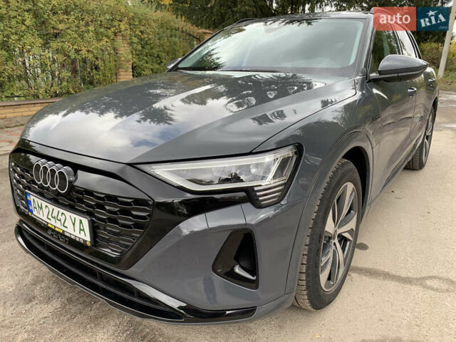 Сірий Ауді Q8 e-tron, об'ємом двигуна 0 л та пробігом 1 тис. км за 65500 $, фото 6 на Automoto.ua