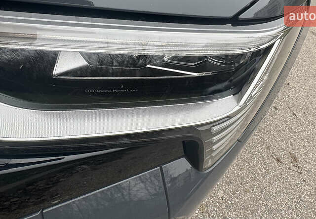 Серый Ауди Q8 e-tron, объемом двигателя 0 л и пробегом 21 тыс. км за 56500 $, фото 22 на Automoto.ua