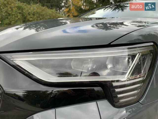 Сірий Ауді Q8 e-tron, об'ємом двигуна 0 л та пробігом 1 тис. км за 65500 $, фото 9 на Automoto.ua