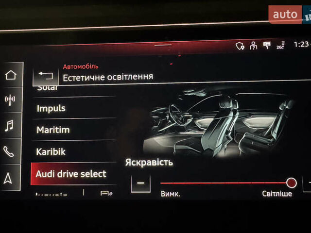 Серый Ауди Q8 e-tron, объемом двигателя 0 л и пробегом 21 тыс. км за 56500 $, фото 38 на Automoto.ua