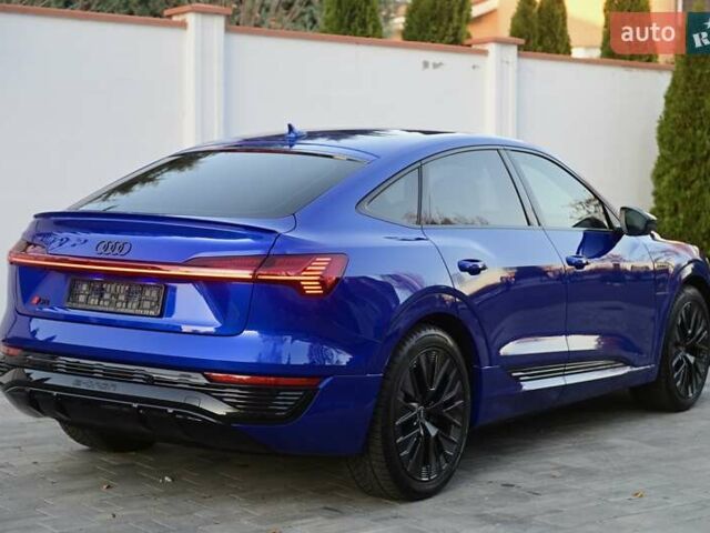 Синий Ауди Q8 e-tron, объемом двигателя 0 л и пробегом 39 тыс. км за 69999 $, фото 37 на Automoto.ua