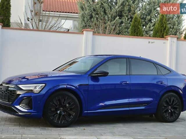 Синий Ауди Q8 e-tron, объемом двигателя 0 л и пробегом 39 тыс. км за 69999 $, фото 30 на Automoto.ua