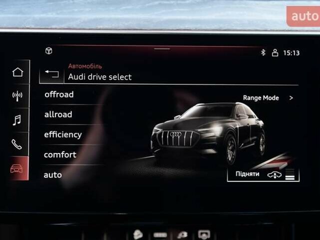 Синий Ауди Q8 e-tron, объемом двигателя 0 л и пробегом 39 тыс. км за 69999 $, фото 54 на Automoto.ua