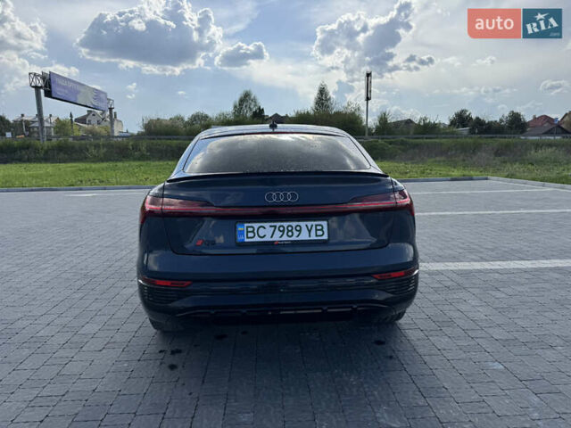 Синий Ауди Q8 e-tron, объемом двигателя 0 л и пробегом 13 тыс. км за 58000 $, фото 7 на Automoto.ua