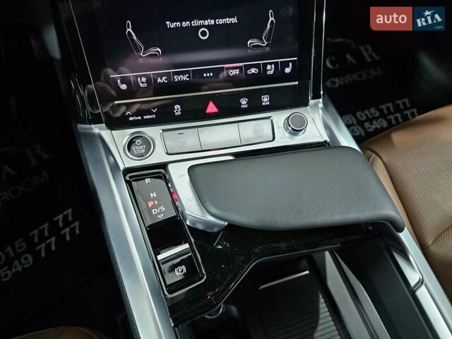 Синий Ауди Q8 e-tron, объемом двигателя 0 л и пробегом 5 тыс. км за 48500 $, фото 29 на Automoto.ua