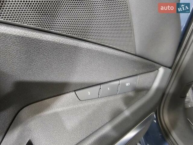 Синий Ауди Q8 e-tron, объемом двигателя 0 л и пробегом 5 тыс. км за 48500 $, фото 26 на Automoto.ua