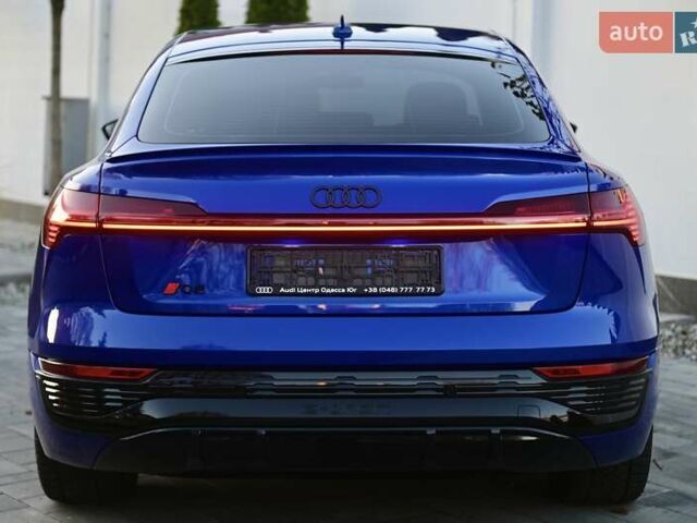 Синий Ауди Q8 e-tron, объемом двигателя 0 л и пробегом 39 тыс. км за 69999 $, фото 19 на Automoto.ua