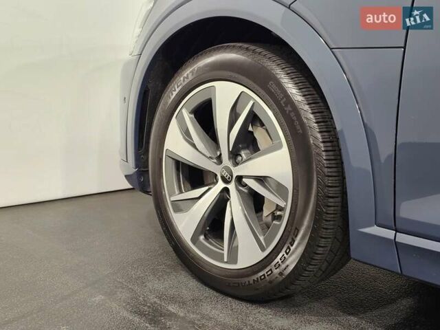Синий Ауди Q8 e-tron, объемом двигателя 0 л и пробегом 5 тыс. км за 48500 $, фото 46 на Automoto.ua