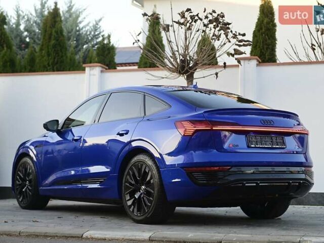 Синий Ауди Q8 e-tron, объемом двигателя 0 л и пробегом 39 тыс. км за 69999 $, фото 12 на Automoto.ua