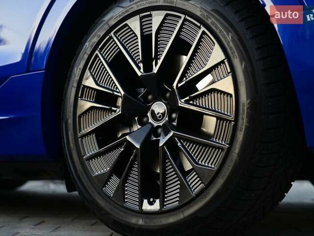 Синий Ауди Q8 e-tron, объемом двигателя 0 л и пробегом 39 тыс. км за 69999 $, фото 20 на Automoto.ua