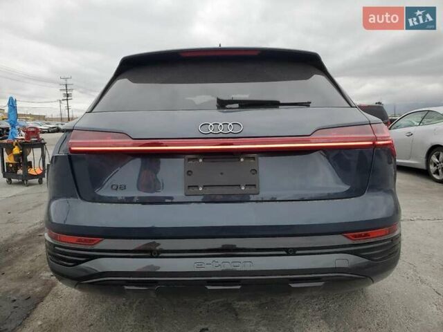 Ауди Q8 e-tron 2024 в Львове на Automoto.ua Синий Ауди Q8 e-tron, объемом двигателя 0 л и пробегом 2 тыс. км за 18000 $, фото 2 на Automoto.ua