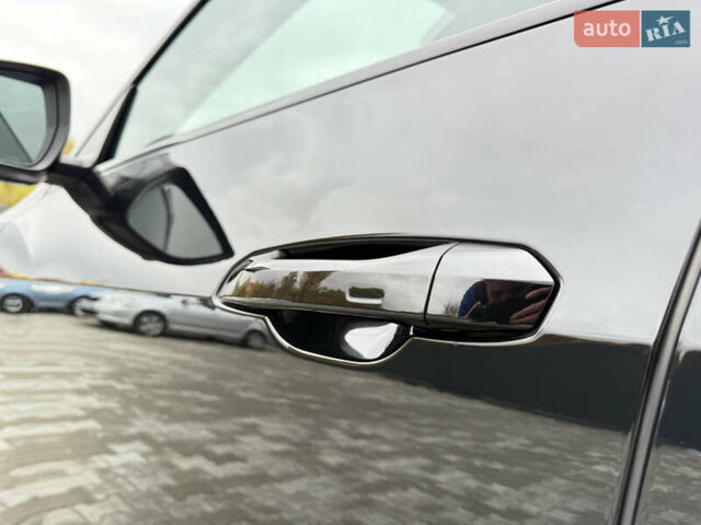 Черный Ауди Q8 Sportback e-tron, объемом двигателя 0 л и пробегом 28 тыс. км за 64999 $, фото 22 на Automoto.ua