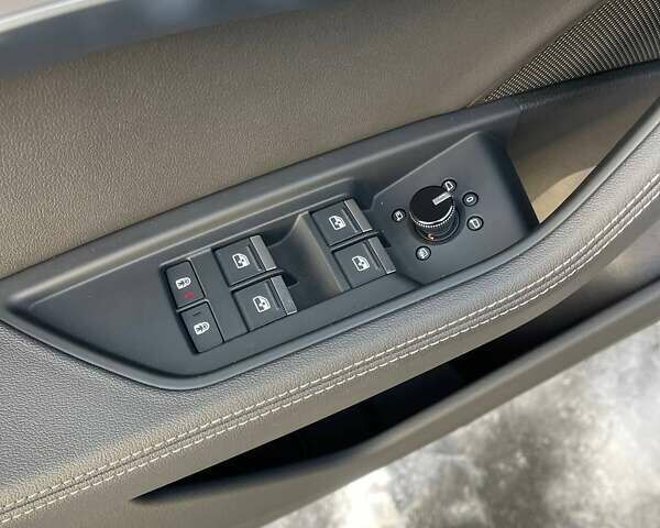 Черный Ауди Q8 Sportback e-tron, объемом двигателя 0 л и пробегом 12 тыс. км за 49100 $, фото 11 на Automoto.ua