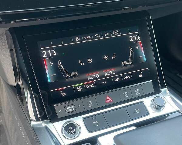 Черный Ауди Q8 Sportback e-tron, объемом двигателя 0 л и пробегом 12 тыс. км за 49100 $, фото 22 на Automoto.ua