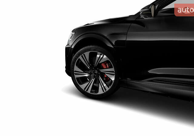 Черный Ауди Q8 Sportback e-tron, объемом двигателя 0 л и пробегом 24 тыс. км за 69800 $, фото 48 на Automoto.ua