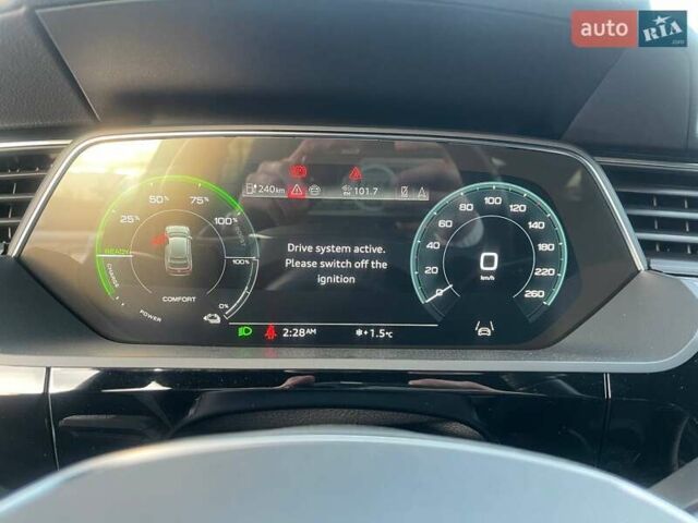 Черный Ауди Q8 Sportback e-tron, объемом двигателя 0 л и пробегом 12 тыс. км за 49100 $, фото 17 на Automoto.ua