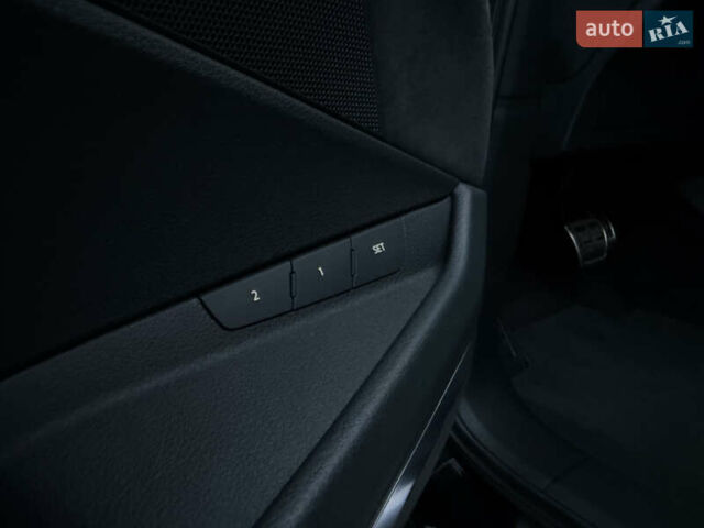 Черный Ауди Q8 Sportback e-tron, объемом двигателя 0 л и пробегом 28 тыс. км за 64999 $, фото 16 на Automoto.ua