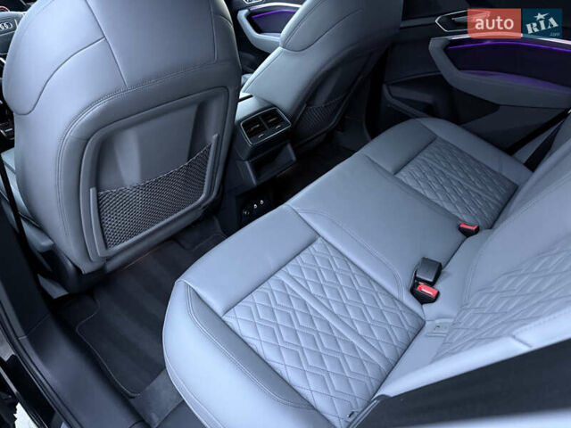 Черный Ауди Q8 Sportback e-tron, объемом двигателя 0 л и пробегом 28 тыс. км за 64999 $, фото 28 на Automoto.ua