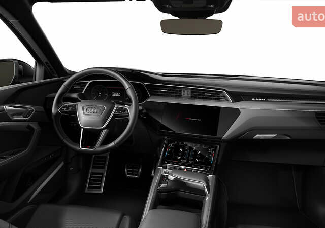 Черный Ауди Q8 Sportback e-tron, объемом двигателя 0 л и пробегом 24 тыс. км за 69800 $, фото 50 на Automoto.ua