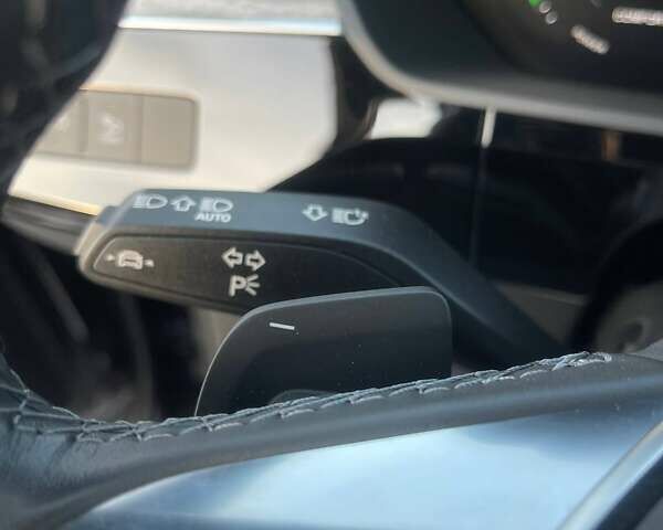 Черный Ауди Q8 Sportback e-tron, объемом двигателя 0 л и пробегом 12 тыс. км за 49100 $, фото 21 на Automoto.ua