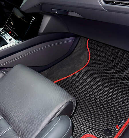 Черный Ауди Q8 Sportback e-tron, объемом двигателя 0 л и пробегом 24 тыс. км за 69800 $, фото 37 на Automoto.ua