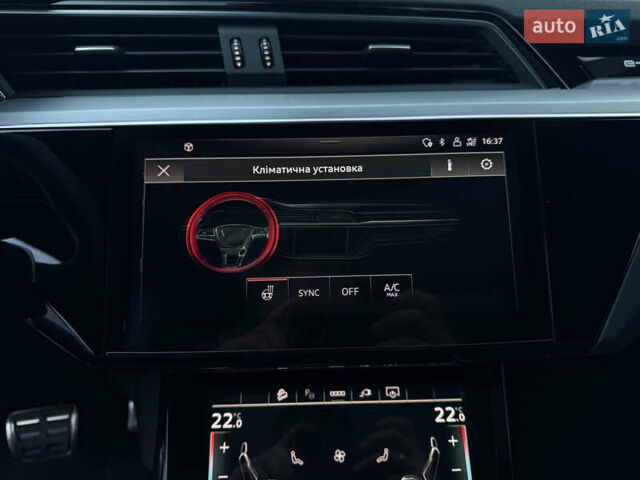 Черный Ауди Q8 Sportback e-tron, объемом двигателя 0 л и пробегом 28 тыс. км за 64999 $, фото 13 на Automoto.ua