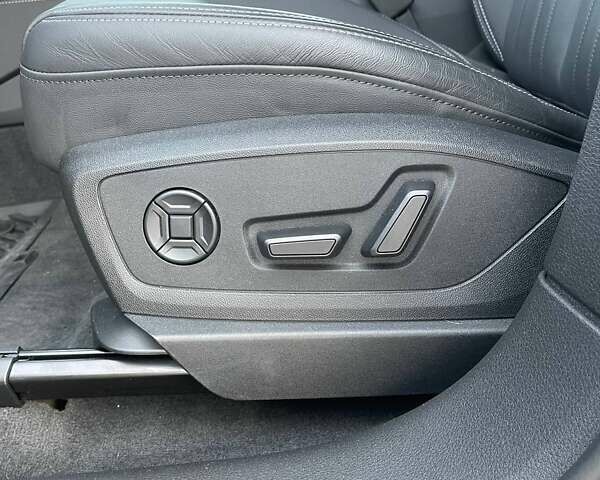 Черный Ауди Q8 Sportback e-tron, объемом двигателя 0 л и пробегом 12 тыс. км за 49100 $, фото 15 на Automoto.ua