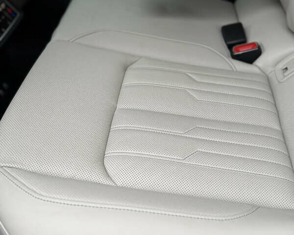 Чорний Ауді Q8 Sportback e-tron, об'ємом двигуна 0 л та пробігом 62 тис. км за 58000 $, фото 71 на Automoto.ua