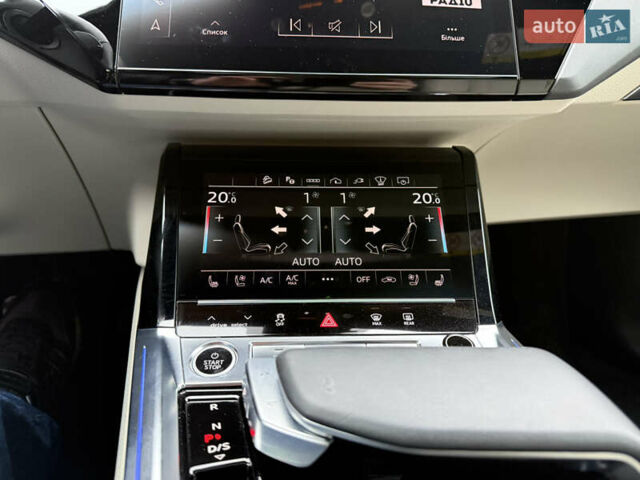 Чорний Ауді Q8 Sportback e-tron, об'ємом двигуна 0 л та пробігом 62 тис. км за 58000 $, фото 113 на Automoto.ua