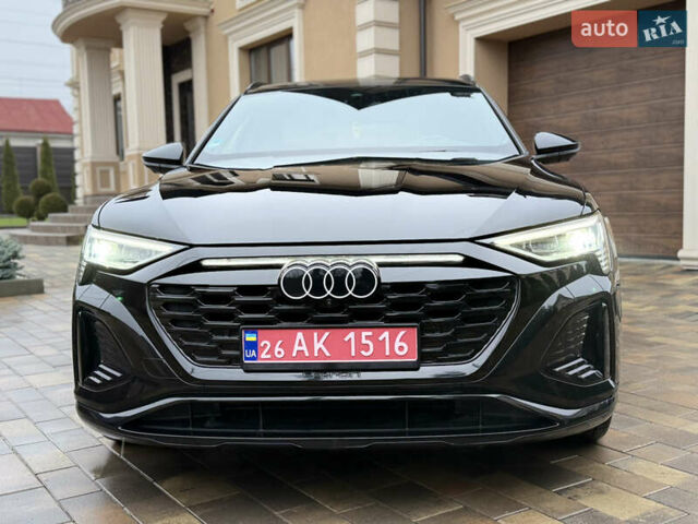 Чорний Ауді Q8 Sportback e-tron, об'ємом двигуна 0 л та пробігом 62 тис. км за 58000 $, фото 42 на Automoto.ua