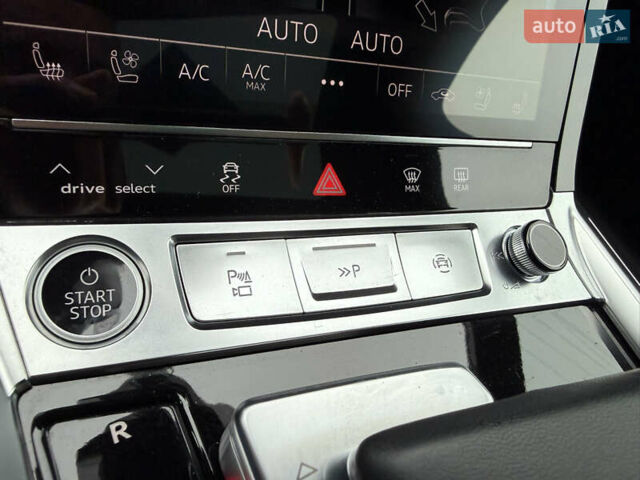 Чорний Ауді Q8 Sportback e-tron, об'ємом двигуна 0 л та пробігом 62 тис. км за 58000 $, фото 115 на Automoto.ua