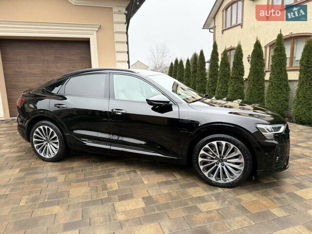 Чорний Ауді Q8 Sportback e-tron, об'ємом двигуна 0 л та пробігом 62 тис. км за 58000 $, фото 8 на Automoto.ua