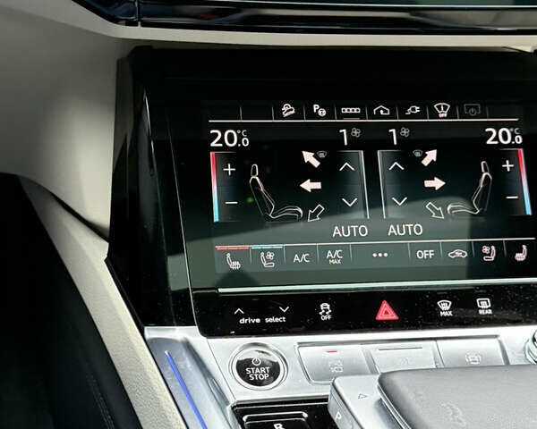 Чорний Ауді Q8 Sportback e-tron, об'ємом двигуна 0 л та пробігом 62 тис. км за 58000 $, фото 121 на Automoto.ua